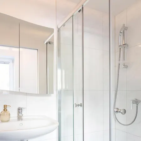 Sahin 4 By Alpenfeder Bartholomäberg